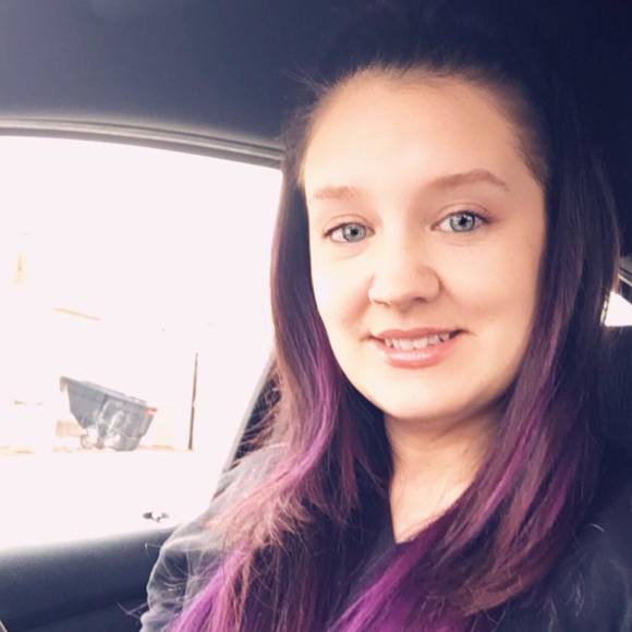 Meet your Posher, Whitney - Picture 1 of 1